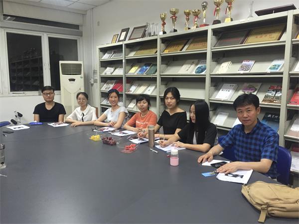 新闻学院研究生“科技文化月”系列活动圆满结束